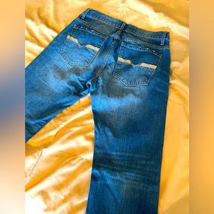 Men’s jeans size 33W 32L